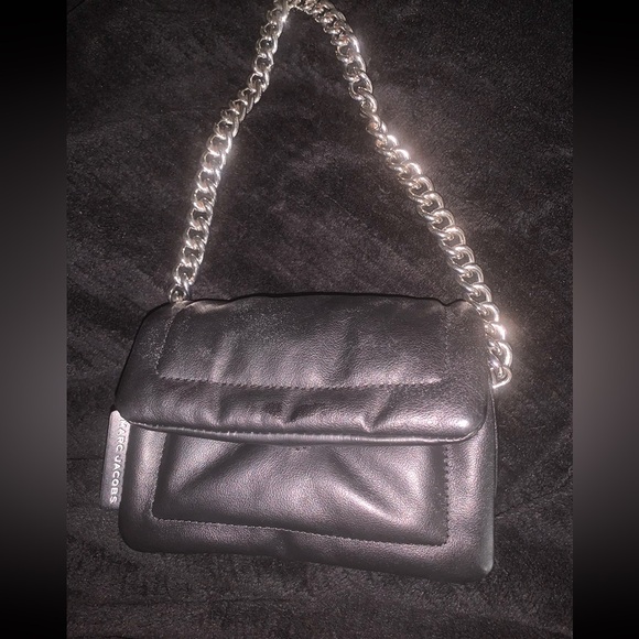 Marc Jacobs Handbags - MARC JACOBS MINI PILLOW BAG
🚨REMOVING SOON🚨
